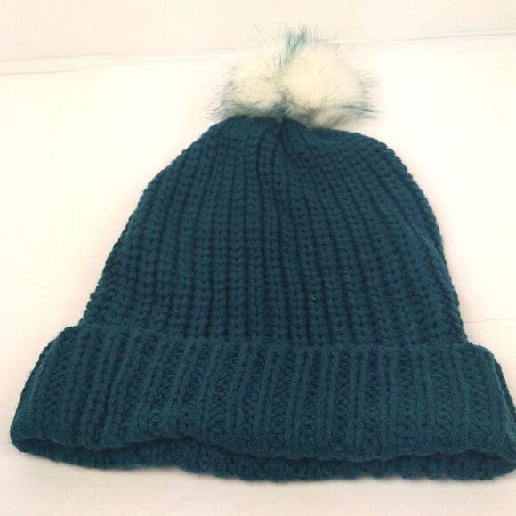 women'sGreen knit beanie with pom pom - Picture 1 of 3